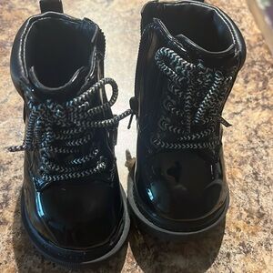 booties for girls size 2 $10 in good condition